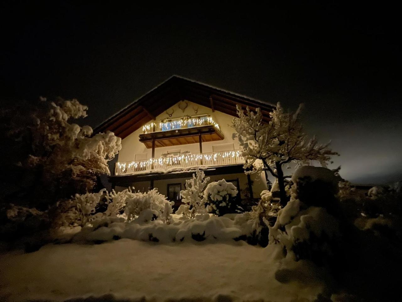 Bergchalet Mirabell - Hofgut FDH Exterior photo